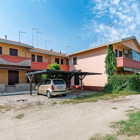 Holiday home Pigne I *